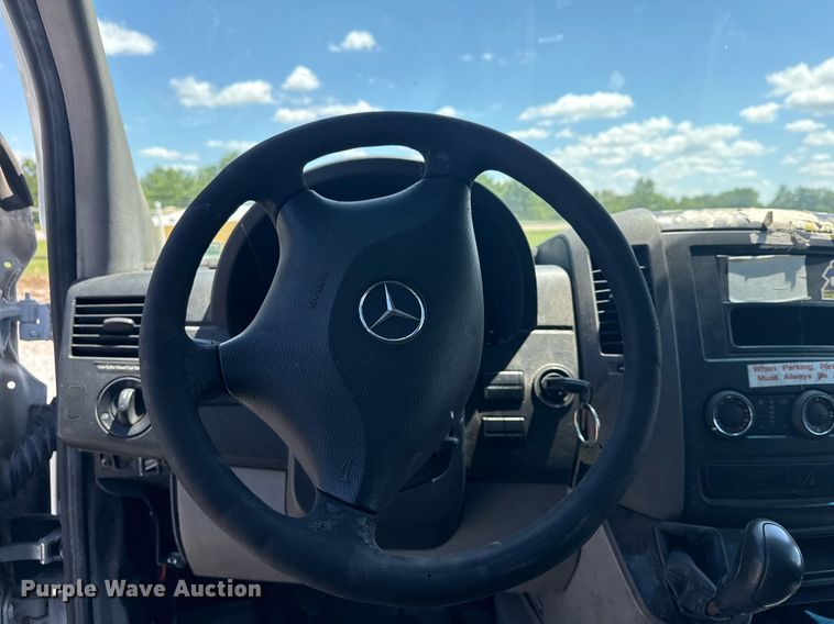 image for item EG5877 2011 Mercedes-Benz Sprinter 2500 delivery van