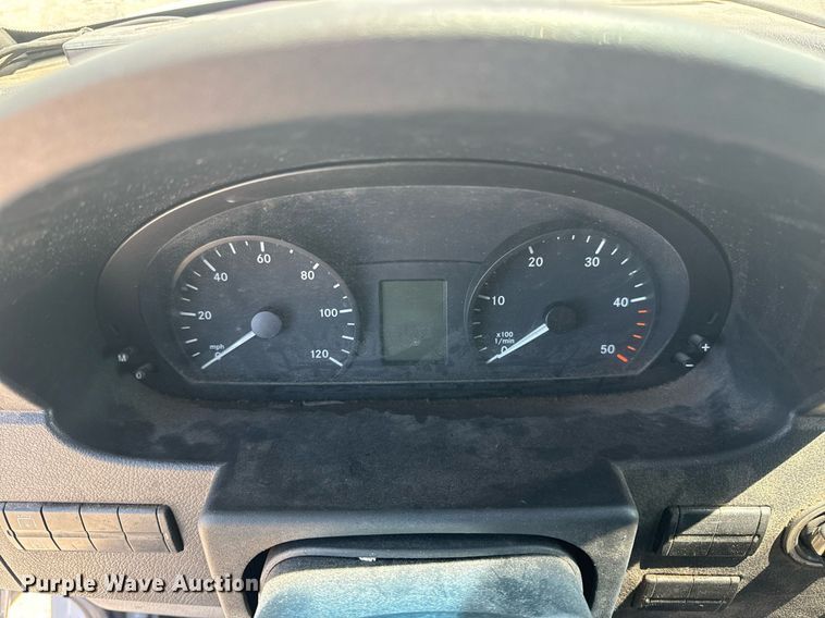 image for item EG5877 2011 Mercedes-Benz Sprinter 2500 delivery van