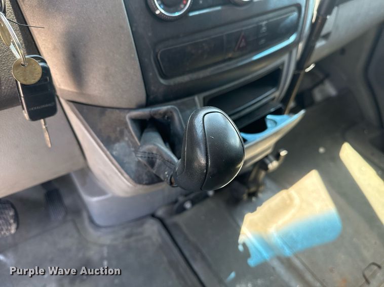 image for item EG5877 2011 Mercedes-Benz Sprinter 2500 delivery van