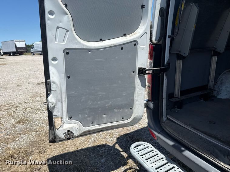 image for item EG5877 2011 Mercedes-Benz Sprinter 2500 delivery van