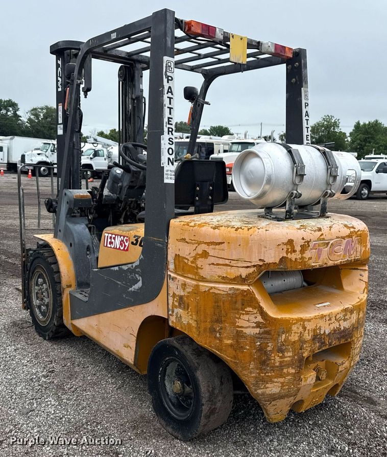 image for item EG5885 TCM FC30T7L forklift