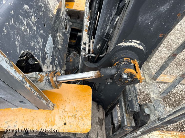 image for item EG5885 TCM FC30T7L forklift