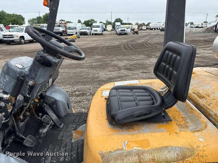 image for item EG5885 TCM FC30T7L forklift