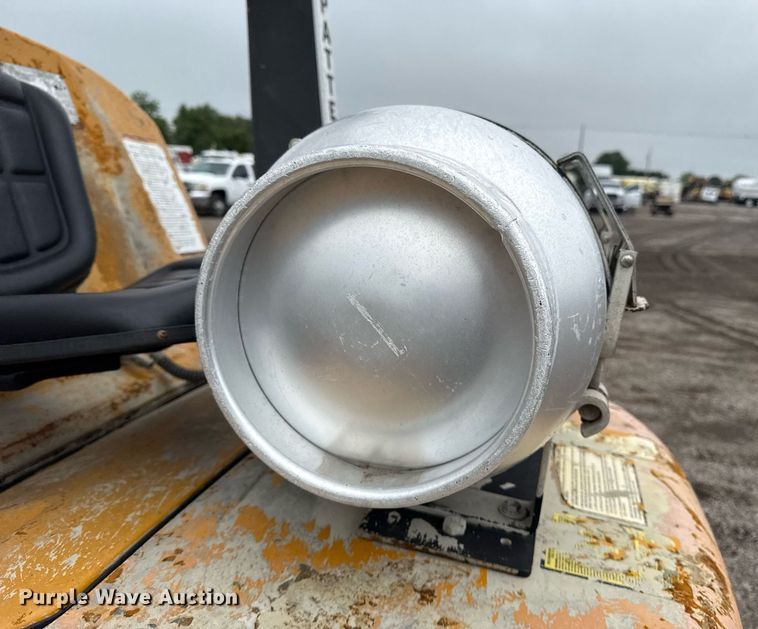 image for item EG5885 TCM FC30T7L forklift