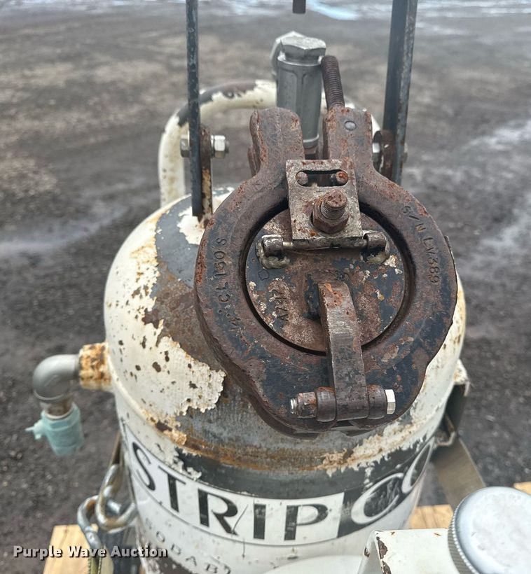 image for item EG5903 Soda blaster equipment