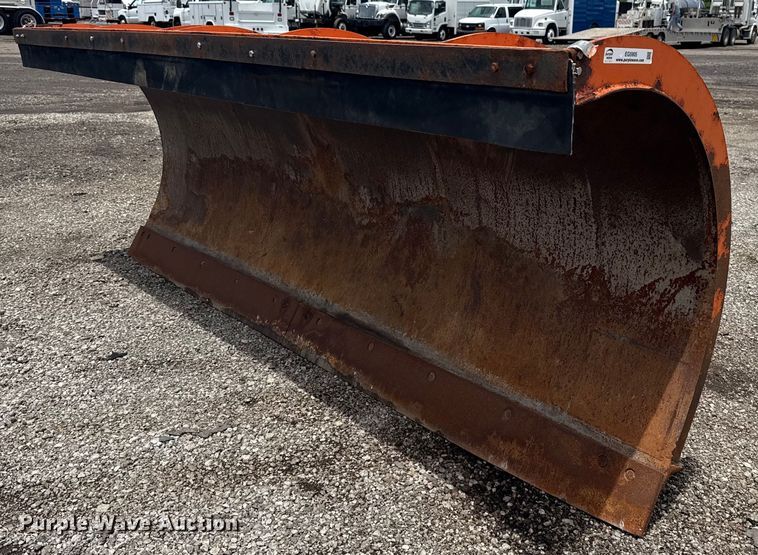 image for item EG5905 10' W snow plow