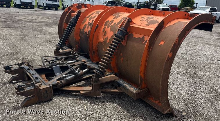 image for item EG5905 10' W snow plow