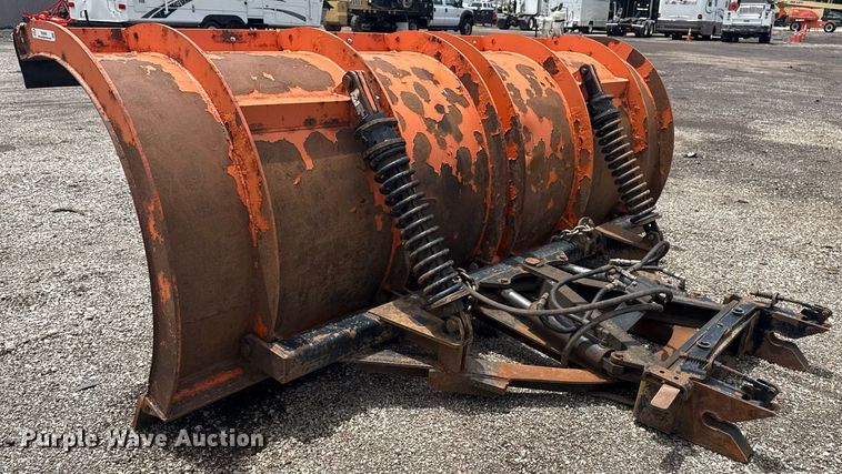 image for item EG5905 10' W snow plow