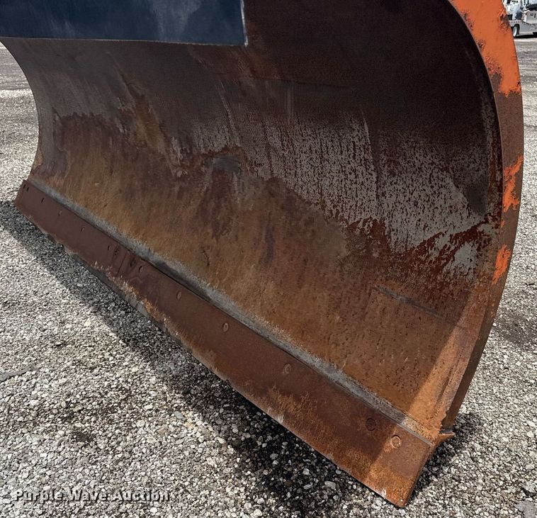 image for item EG5905 10' W snow plow