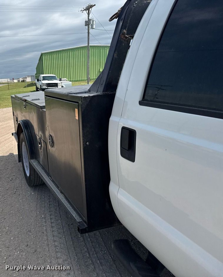 image for item EG6494 2012 Ford F550 Super Duty Crew Cab flatbed truck