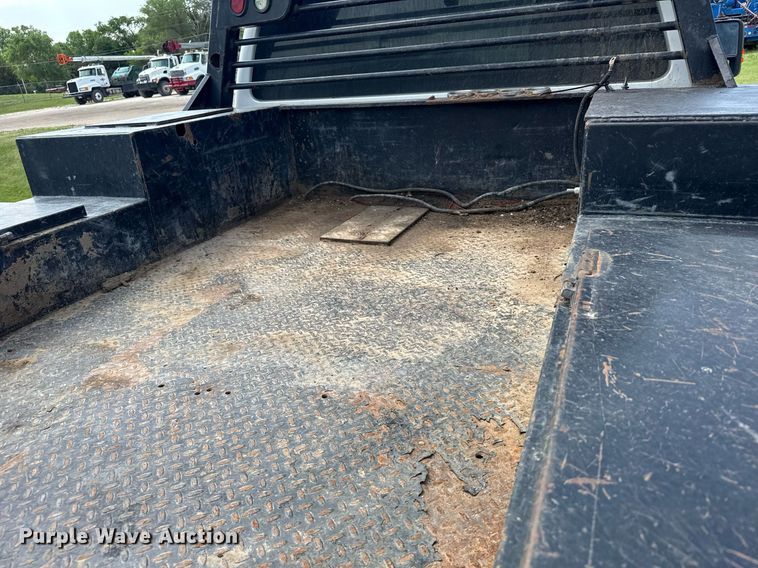 image for item EG6494 2012 Ford F550 Super Duty Crew Cab flatbed truck