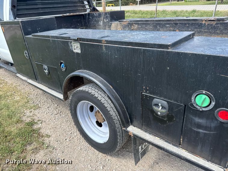 image for item EG6494 2012 Ford F550 Super Duty Crew Cab flatbed truck