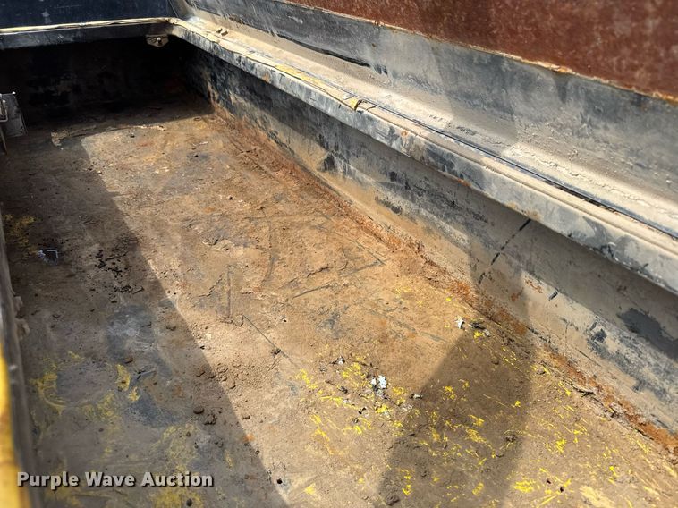 image for item EG6494 2012 Ford F550 Super Duty Crew Cab flatbed truck