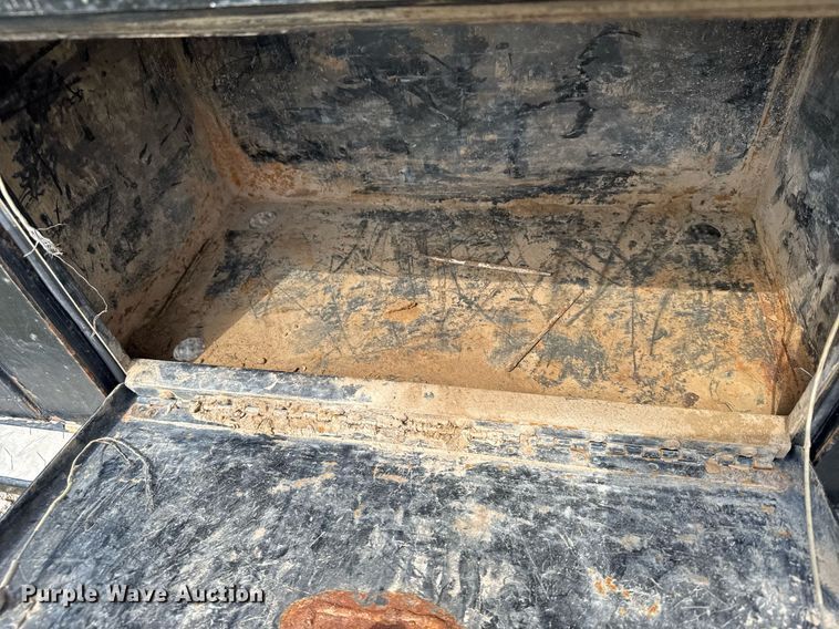 image for item EG6494 2012 Ford F550 Super Duty Crew Cab flatbed truck