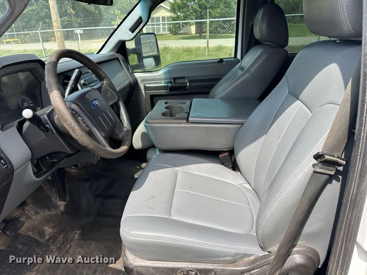 image for item EG6494 2012 Ford F550 Super Duty Crew Cab flatbed truck