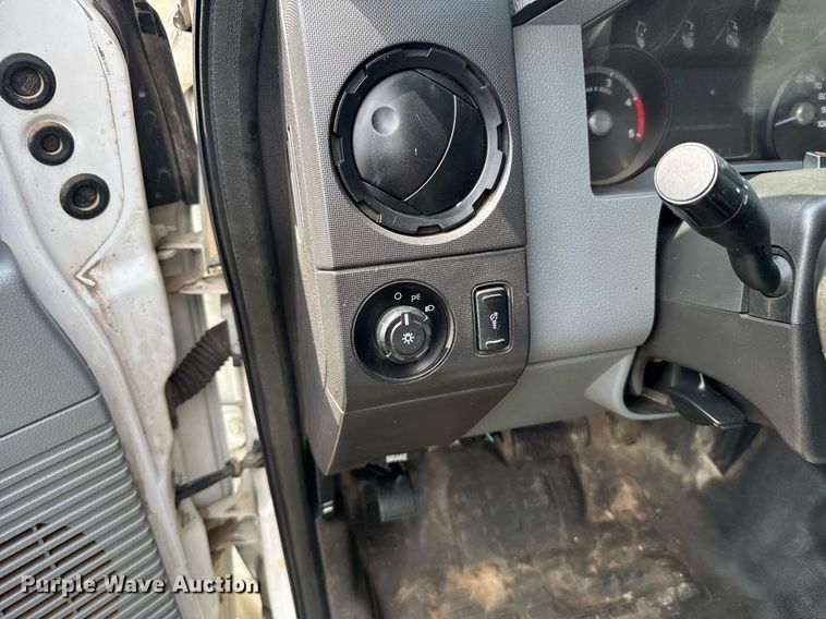 image for item EG6494 2012 Ford F550 Super Duty Crew Cab flatbed truck