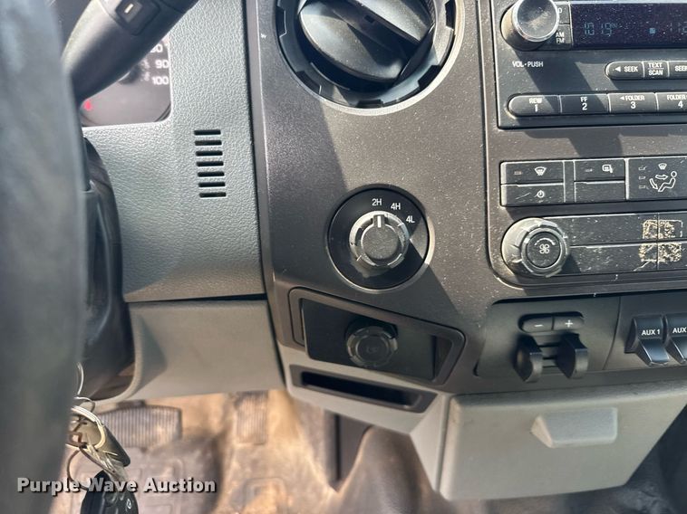 image for item EG6494 2012 Ford F550 Super Duty Crew Cab flatbed truck