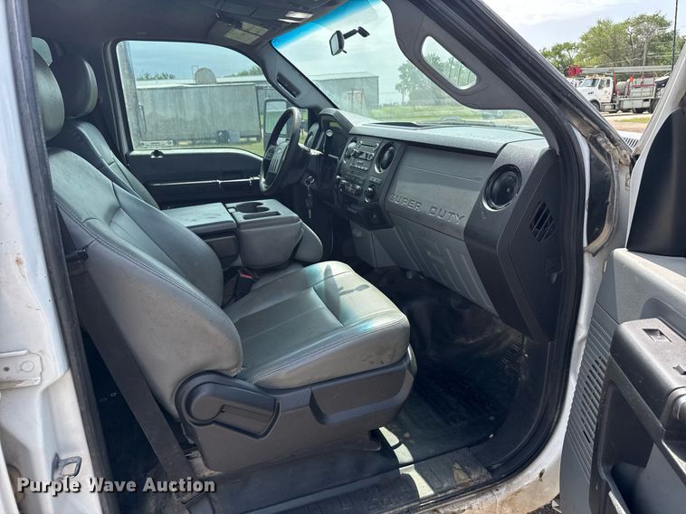 image for item EG6494 2012 Ford F550 Super Duty Crew Cab flatbed truck