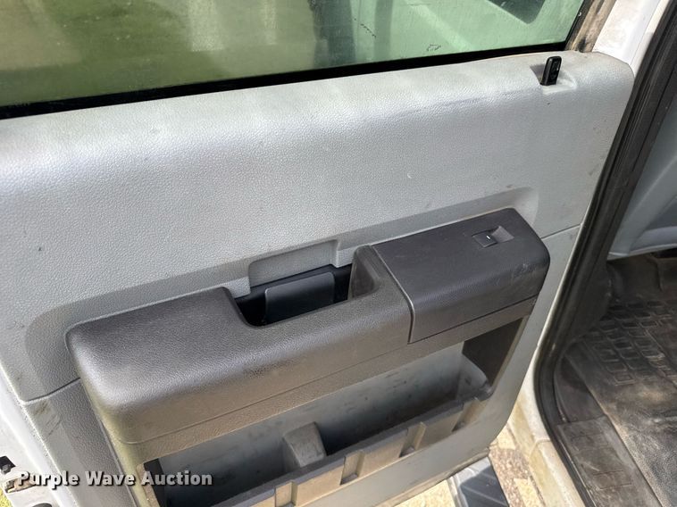 image for item EG6494 2012 Ford F550 Super Duty Crew Cab flatbed truck