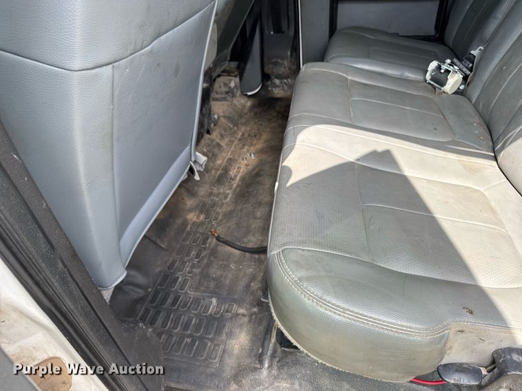 image for item EG6494 2012 Ford F550 Super Duty Crew Cab flatbed truck