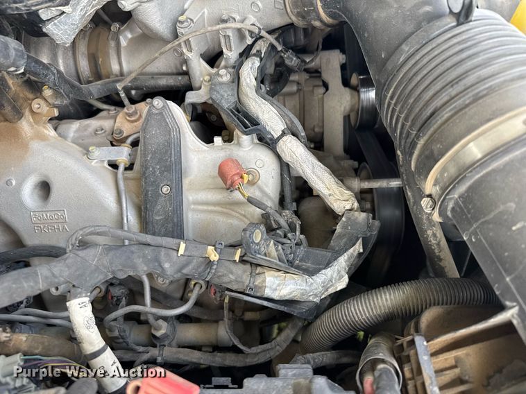 image for item EG6494 2012 Ford F550 Super Duty Crew Cab flatbed truck