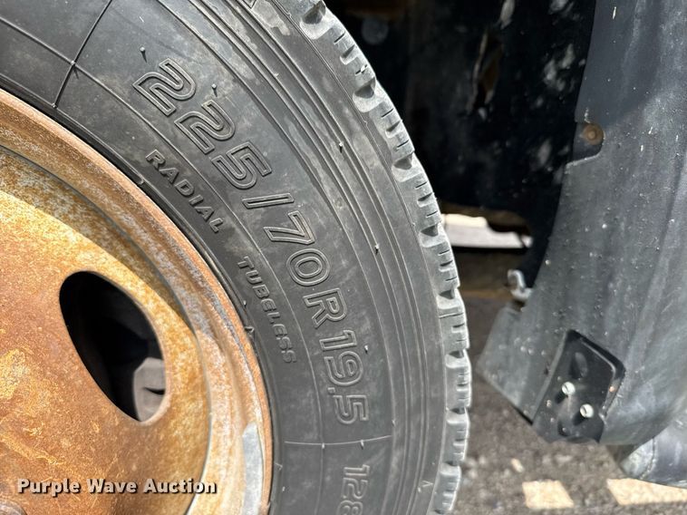 image for item EG6494 2012 Ford F550 Super Duty Crew Cab flatbed truck