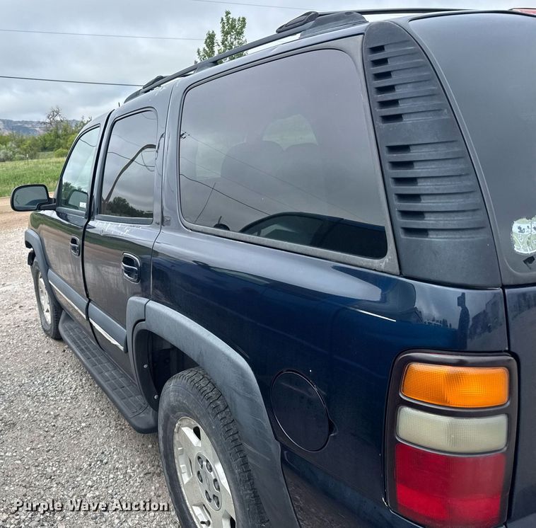 image for item EG6519 2004 Chevrolet Tahoe SUV