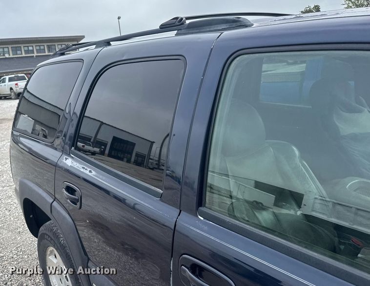 image for item EG6519 2004 Chevrolet Tahoe SUV