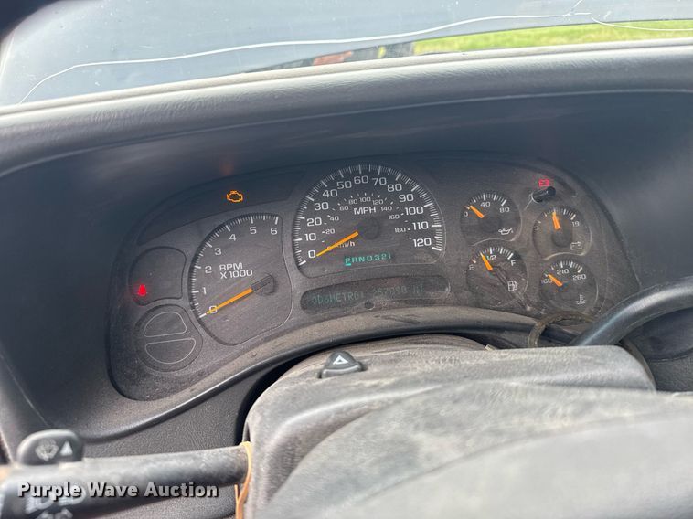 image for item EG6519 2004 Chevrolet Tahoe SUV