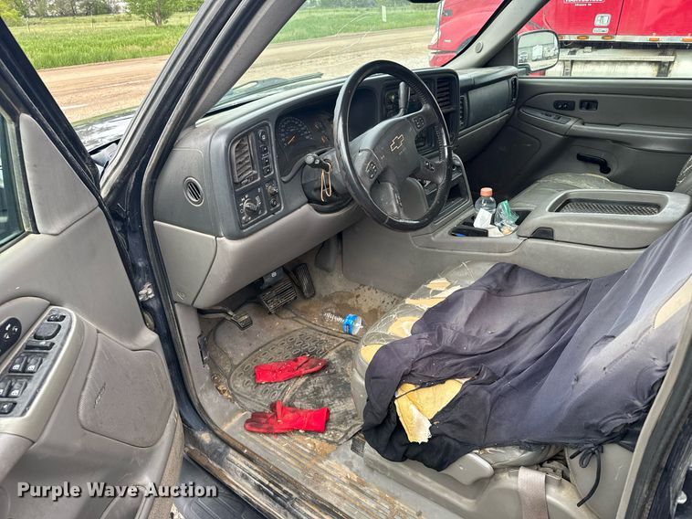 image for item EG6519 2004 Chevrolet Tahoe SUV