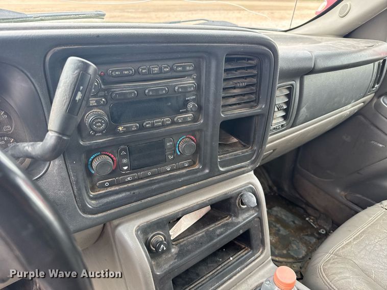 image for item EG6519 2004 Chevrolet Tahoe SUV