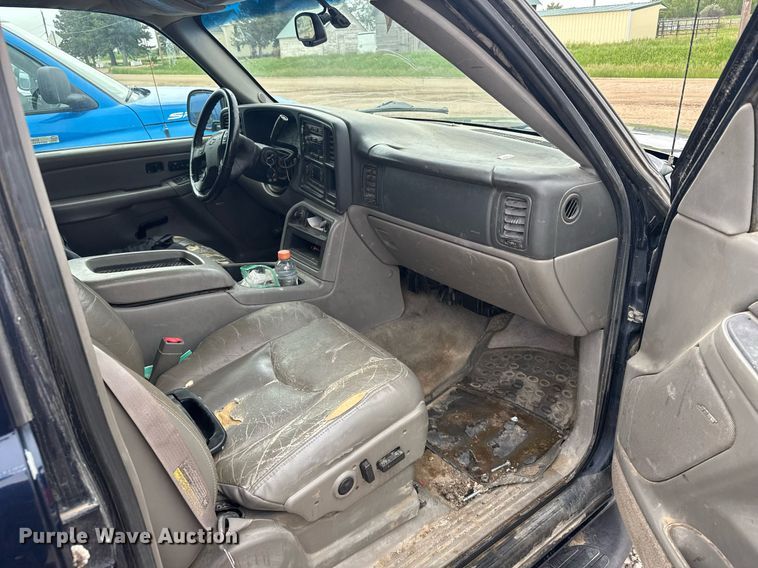 image for item EG6519 2004 Chevrolet Tahoe SUV