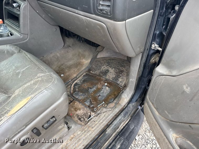 image for item EG6519 2004 Chevrolet Tahoe SUV