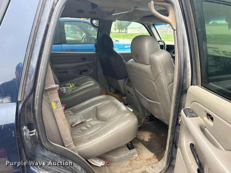 image for item EG6519 2004 Chevrolet Tahoe SUV