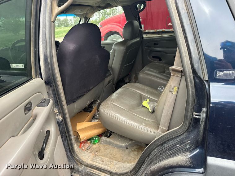 image for item EG6519 2004 Chevrolet Tahoe SUV