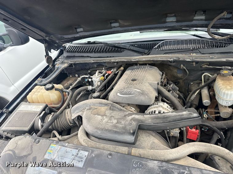 image for item EG6519 2004 Chevrolet Tahoe SUV