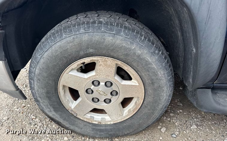 image for item EG6519 2004 Chevrolet Tahoe SUV