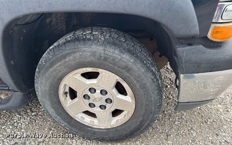 image for item EG6519 2004 Chevrolet Tahoe SUV