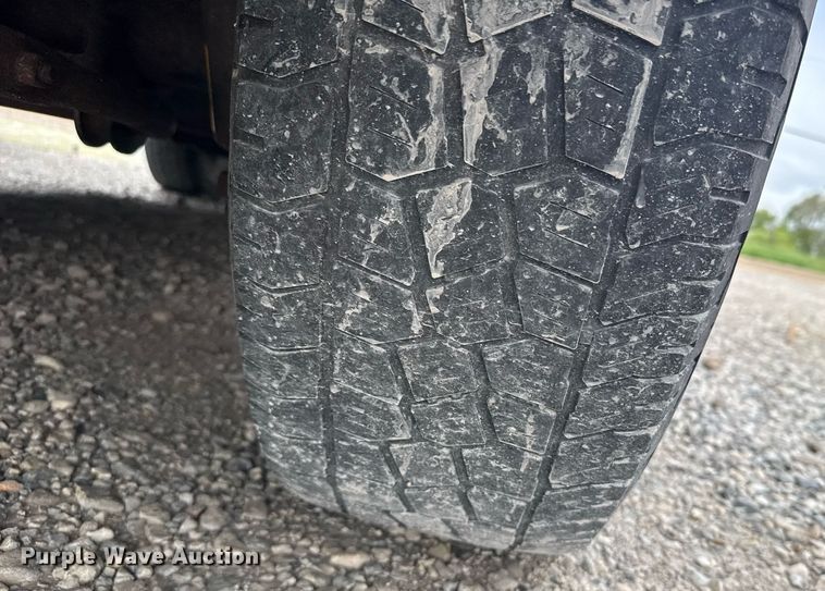 image for item EG6519 2004 Chevrolet Tahoe SUV