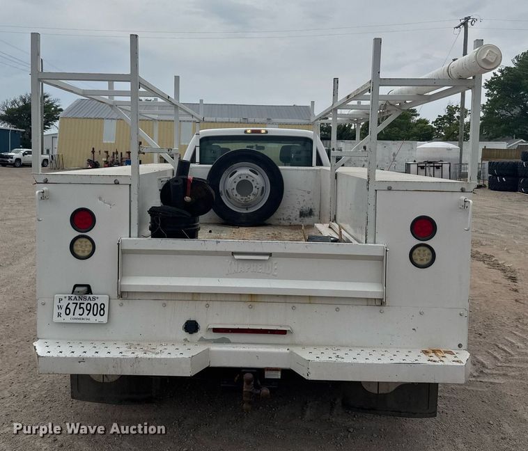 image for item EG6542 2011 Ford F450 Super Duty SuperCab utility / service truck