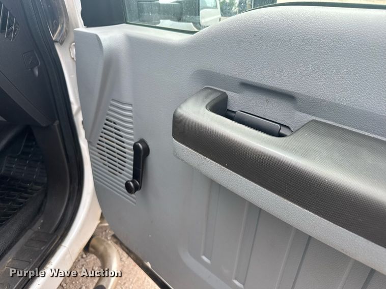 image for item EG6542 2011 Ford F450 Super Duty SuperCab utility / service truck