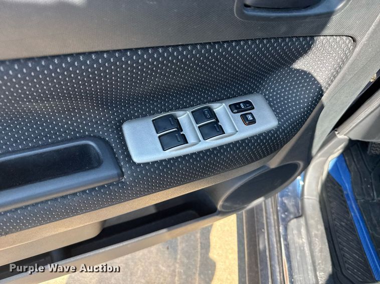 image for item EG6589 2005 Toyota Scion XB SUV