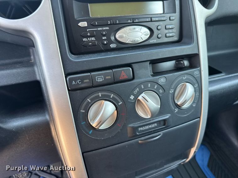 image for item EG6589 2005 Toyota Scion XB SUV