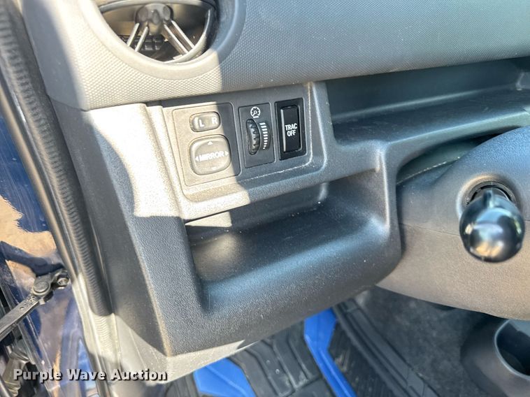 image for item EG6589 2005 Toyota Scion XB SUV