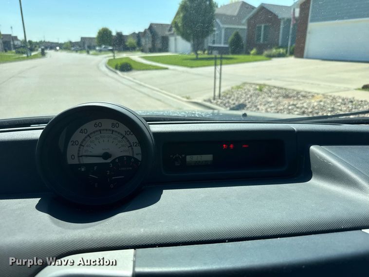 image for item EG6589 2005 Toyota Scion XB SUV