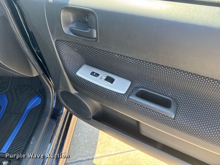 image for item EG6589 2005 Toyota Scion XB SUV