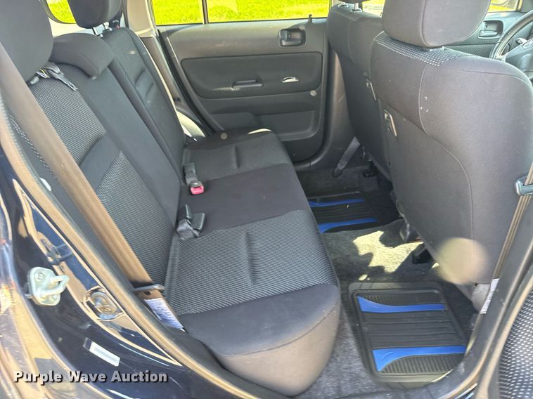 image for item EG6589 2005 Toyota Scion XB SUV