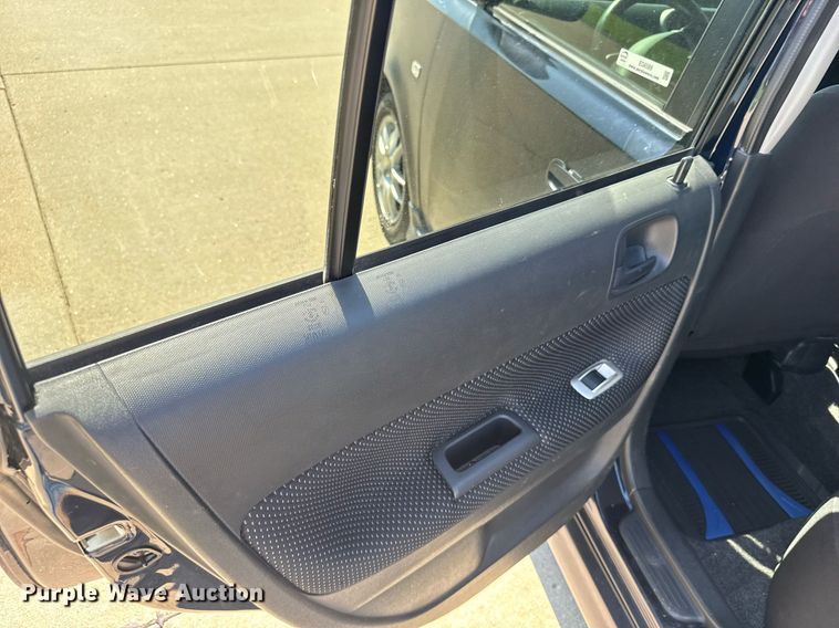 image for item EG6589 2005 Toyota Scion XB SUV