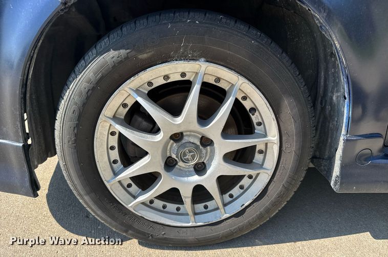 image for item EG6589 2005 Toyota Scion XB SUV