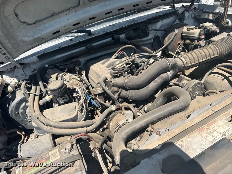 image for item EG6592 1996 Ford F150 pickup truck